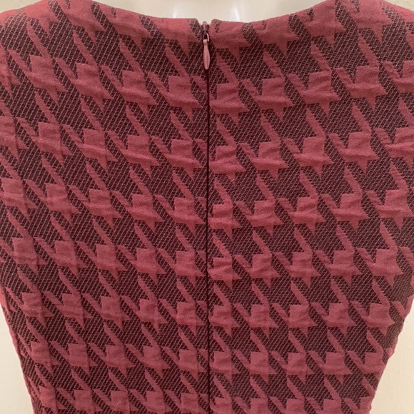 Miarte woman’s burgundy, dress size 1. - Picture 4 of 9